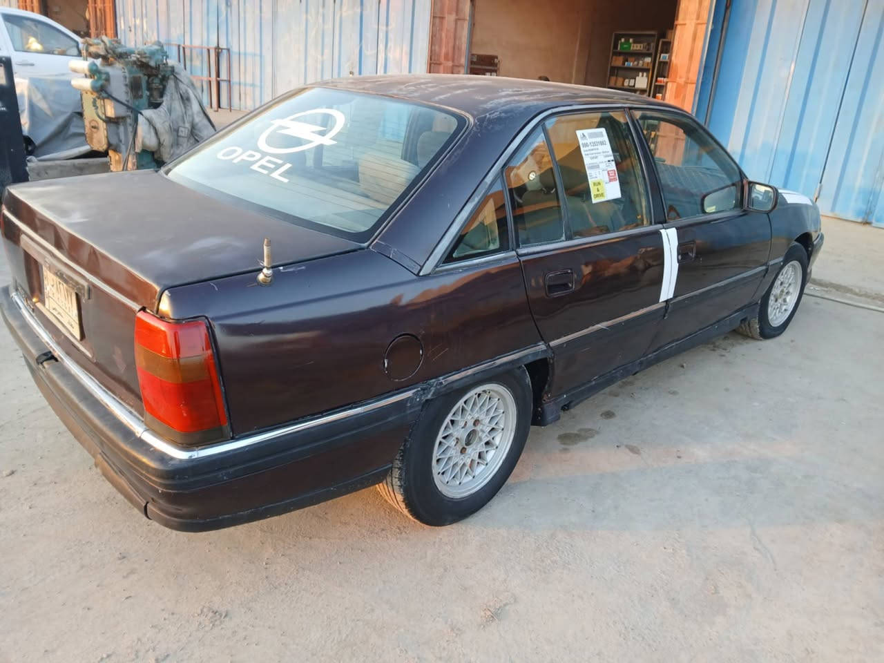 السلام عليكم مكلف بل نشر
اوبل أوميكه موديل 1991 كير محرك ٢٠٠٠ نوزل شرط تحويل مباشر تايرات صدر أمامي واخلفي نص عمر سنويه عضم عاج رقم بغداد  سعرها ٢٥ وبيها مجال
***********
