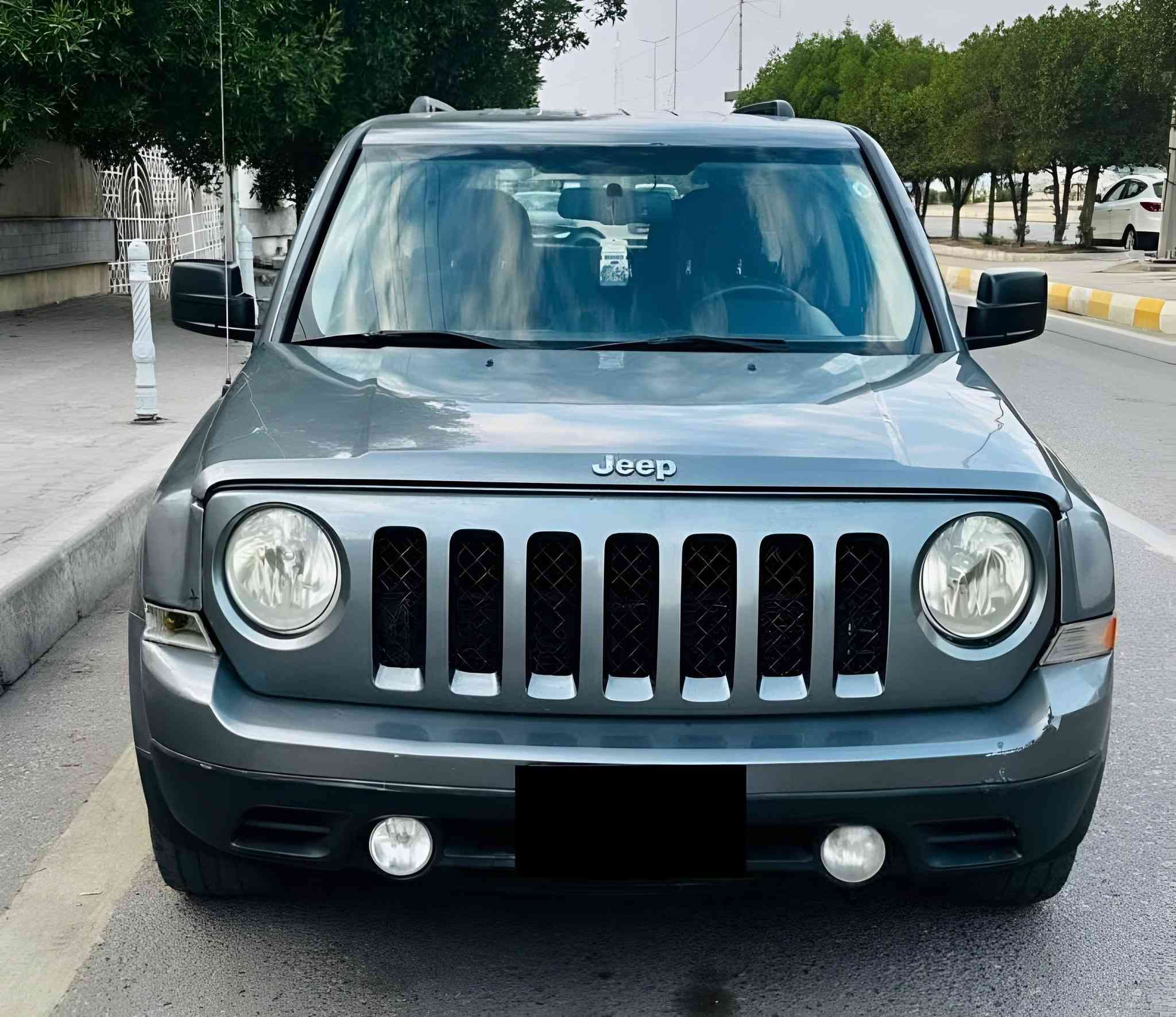 جيب باتريود وارد امريكي
السياره كفاله بيه دحجه 
بلباب خلفي بصيطه 
ومدكر امامي بي شخطه 
بصيطه سياره مامشيه هواي يعني مامتعوبه ستخدام شخصي  
مديل 17تحكم استيرن 
سياره مال سفر رقم سياره 
بغداد سعر سياره 110
بي مجال طيبين 
رقم راعي سياره 
***********
موجودسياره بل البصره
