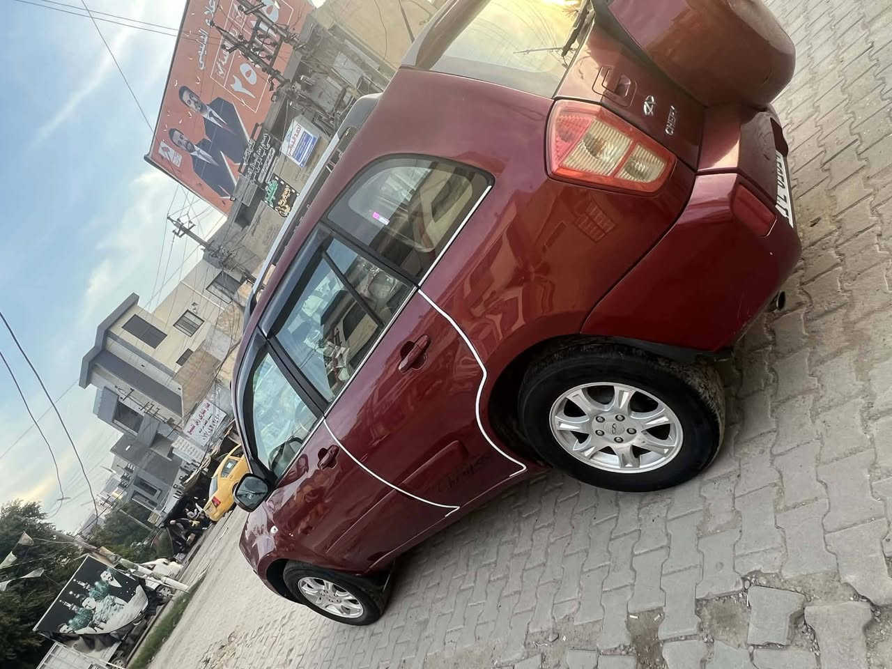 السلام عليكم شباب
شيري تيكو 2013 رقم بغداد الجديد بأسمي 
كير ومكينة وتبريد خير من الله 
مبيهة نقص وجاهزة 
صدر جديد كهربائيات كلهة شغالة
شاشة وكامرا وحساسات ولايتات زينون 
بيهة اربع قطع صبغ بدون ظرر وبيهة جراد بالبنيد والقمارة 
مكان السيارة بغداد مقابل مرور الطوبجي 
للاستفسار الاتصال *********** السعر ٥٤ أو بيه مجال
