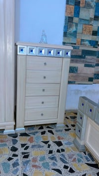 غرفه مستخدمه نضيفه كلش مكان بغداد للاستفسار راسلو واتساب 07741421025