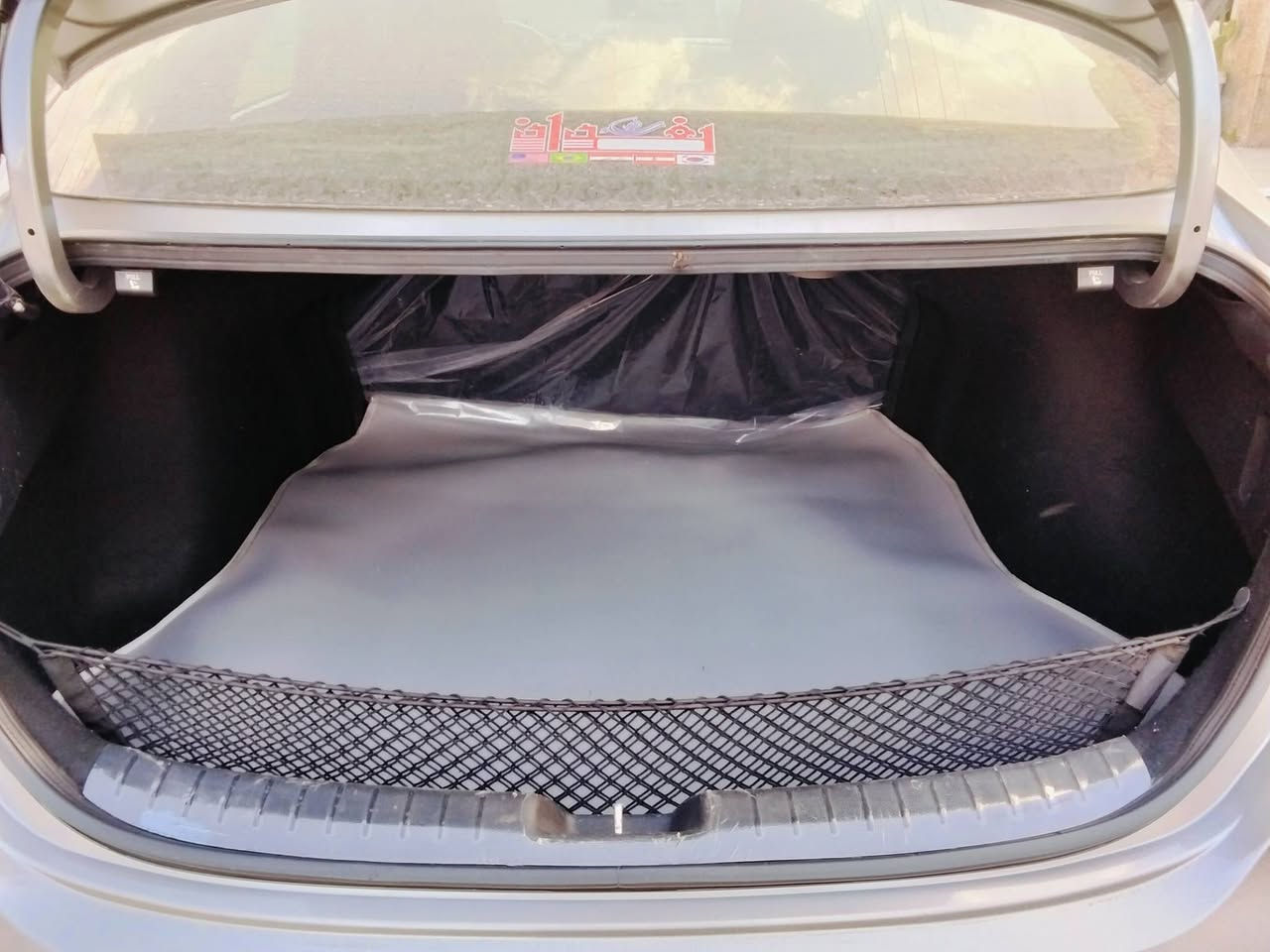 السلام عليكم
كيا فورتي 2022 جيتي لاين 

فول مواصفات للاخير 

حادثها بل منشور بدون تبديل ليبل واحد بدون أيرباك 

بدون دواخل بدون كلشي. اجه بيها كلير قطعتين من أمريكا

مكينة 2000 دوش 

مواصفاتها

فتحه 

بصمه

تشغيل عن بعد

بصمه ابواب

صندوق ذكي 

تبريد قطعتين

رادارات امامي خلفي

لد امامي نهاري وخلفي 

حساسات 

انظمة قيادة 

شاشه وكامرة 

دشبول ديجيتال

وهواي موصفات بيها معروفه هيه

بغداد بسمي سعرها 153 

مكان السياره بغداد البلديات ***********
