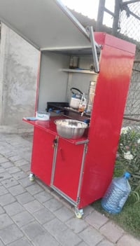 محتاج شغل • ميز جاي • عائلة