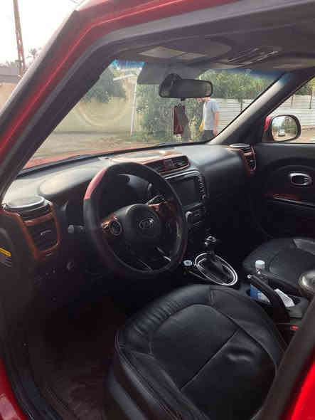 كيا صول 2015 بارنوما 
واد امريكي فول مواصفات 
حادثها فقط التكم الخلفيه وربع الجاملغالت
 الخلفيه من فوق بدون دواخل
محرك 2000
سقف بانوراما 
4 كشنات ( تدفئة + تبريد )
شاشة تحكم
تحكم سيترن
تدفئة ستيرن
بصمة 
حاسات + كاميرا خلفية 
إشارات بالمري 
مثبت سرعة 
دشبول صاج
سستم صوت انڤنتي + لد متغير الالوان
محرك 2000
IBS
رقم صاحب سيارة ***********
