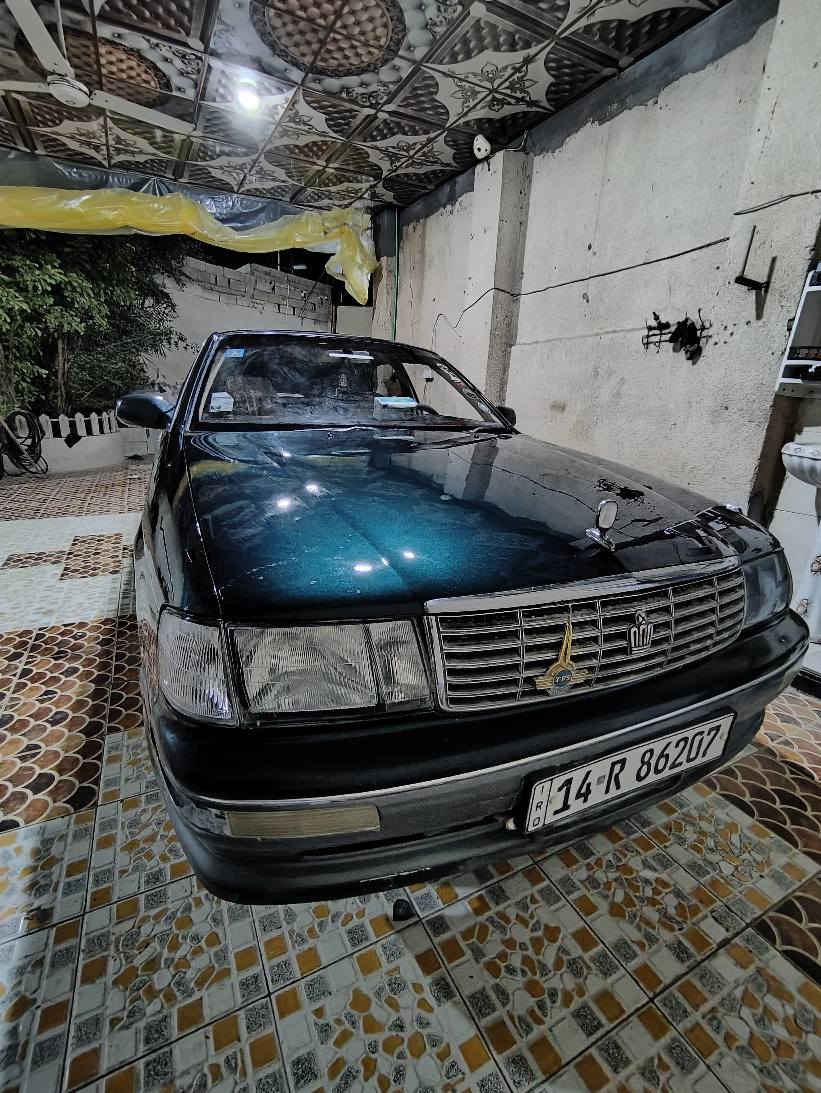 السلام عليكم 
سياره بطة منفصل لون اخضر زيتوني مصبوغة عام صبغ جمالية رقم انكليزي سنويه 2030 السيارة مديل 1994 السعر 60 ورقة وبيها مجال للشراي مكان السياره البصرة قضاء الهارثة رقم الهاتف *********** البصرة, العراق
