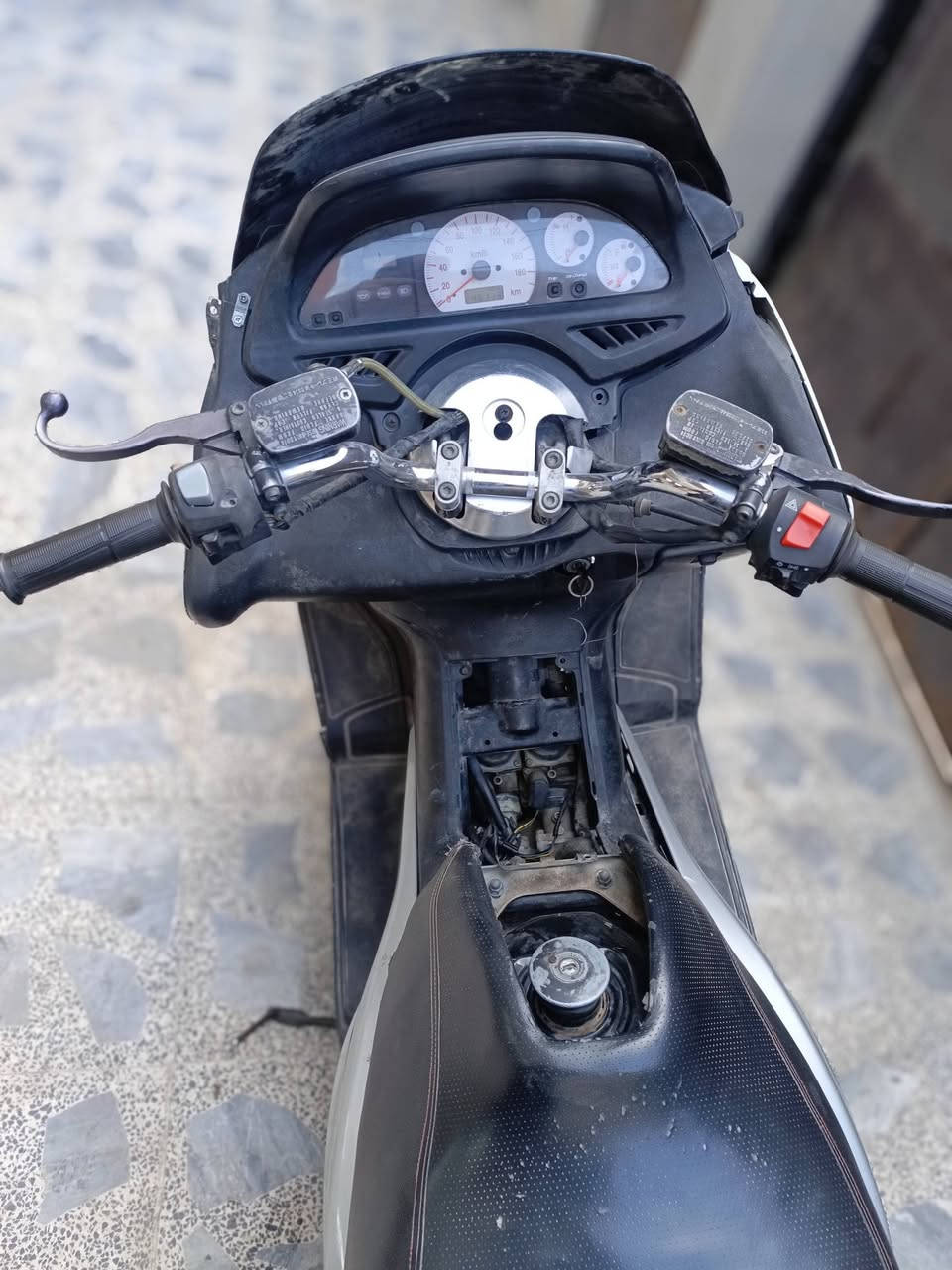 سلام عليكم
للبيع تي ماكس 2007
سعر قفل550
شغاله نكره بس بدايه ب ك ن
مكان كركوك 
***********
