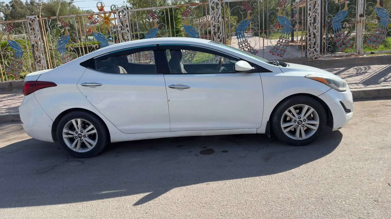 السلام عليكم
النترا ٢٠١٦ للبيع 
رقم بغداد باسمي  السياره نظيفه وارد امريكي محرك تبريد ما بيها نواقص 
مصبوغه حزام السعر ١٠٠ورقه مستعجل ع بيعتها 
الشراي فقط يتصل 
مكان السياره النجف الحيدرية
رقم ***********
