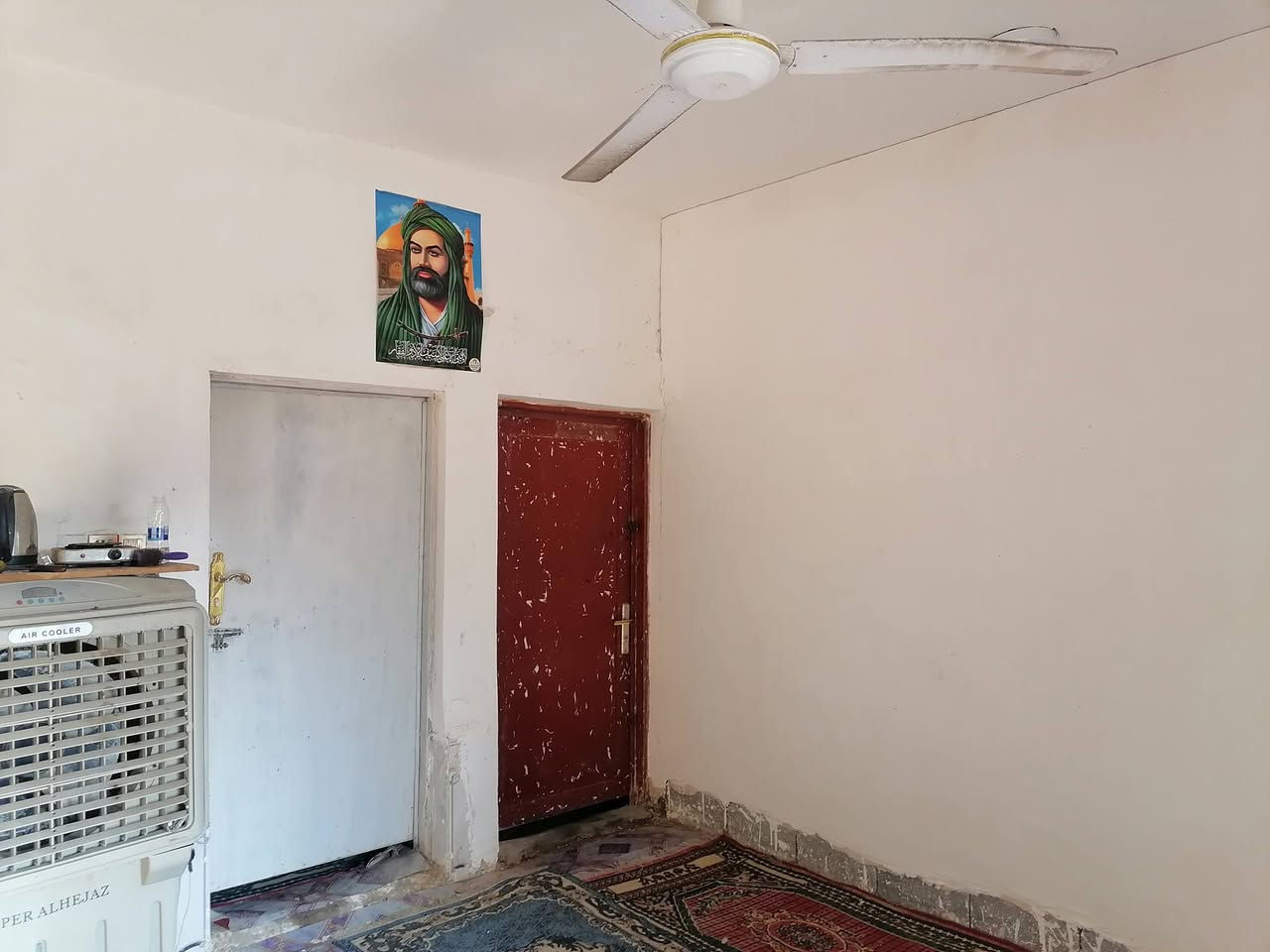 دار سكن زراعي سند ٢٥
المساحة ١٨٥ متر
الشارع ١٢ متر
الموقع الديوانية خلف حي الصدر الرابع قرب سيد عبدالله قريب على شوارع التبليط
البناء الاساس طابوق والباقي بلوك
استقبال
وغرف نوم عدد ٢
وصاله
وصحيات
ماء وكهرباء وخدمات متوفره
السعر ٢٥ مع مجال بسيط
مرقم من قبل البلدية
للاستفسار أكثر مراجعة مكتب التوكل للعقار الكائن في حي العسكري شارع ٣٠ او الاتصال والمراسلة على الواتساب على الرقم ***********
@إشارة
