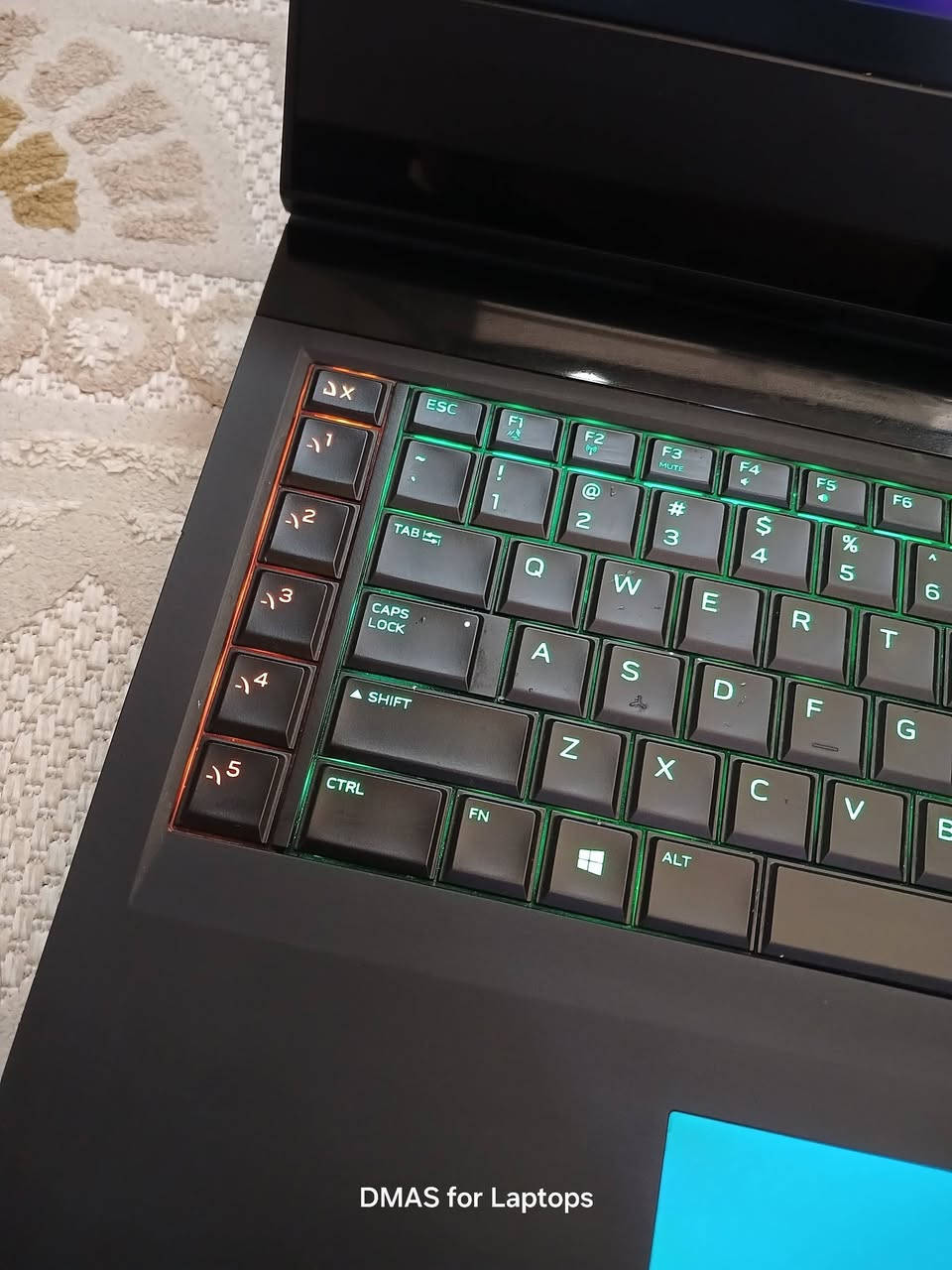 السلام عليكم
لابتوب ديل النوير كيمينك مستخدم
اقوی و اعلی فئة من كرت شاشة خارجي GTX
السعر: 780 الف ثابت 
*********** واتس اب
للحجز او استفسار

💻 لابتوب: ديل Alienware 17 R5 گيمينگ مستعمل
📺 الشاشة: 17 إنج QHD (2K) 120Hz
⚡ المعالج: i7-8750H الجيل الثامن
🧠 الرام: 32GB DDR4
💾 الخزن: 1TB HDD + 500GB SSD NVMe
🎮 كرت الشاشة: GTX 1080 سعة 8GB
🔌 الشاحن:  330 واط
⌨️ كيبورد: RGB
توصيل متوفر
