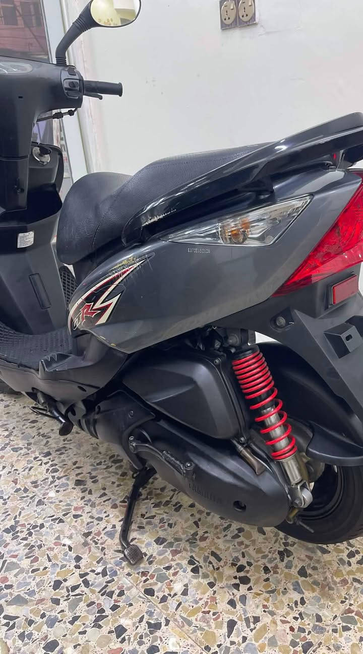 سلام عليكم
معرض شمس الكريعات 
لبيع الدراجات النارية   دراجه ثعلب
كفاله عامه من مكينه أو كفر ختم واحد الكفر ول سواد

التواصل ***********
