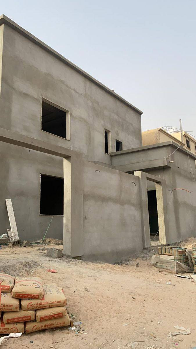 لباخ متفرغ شغل
مالج جرارة 
سقل ناعم 
جرارة أو نثر
على متر وقطعي وباليوميه
تواصل ***********
