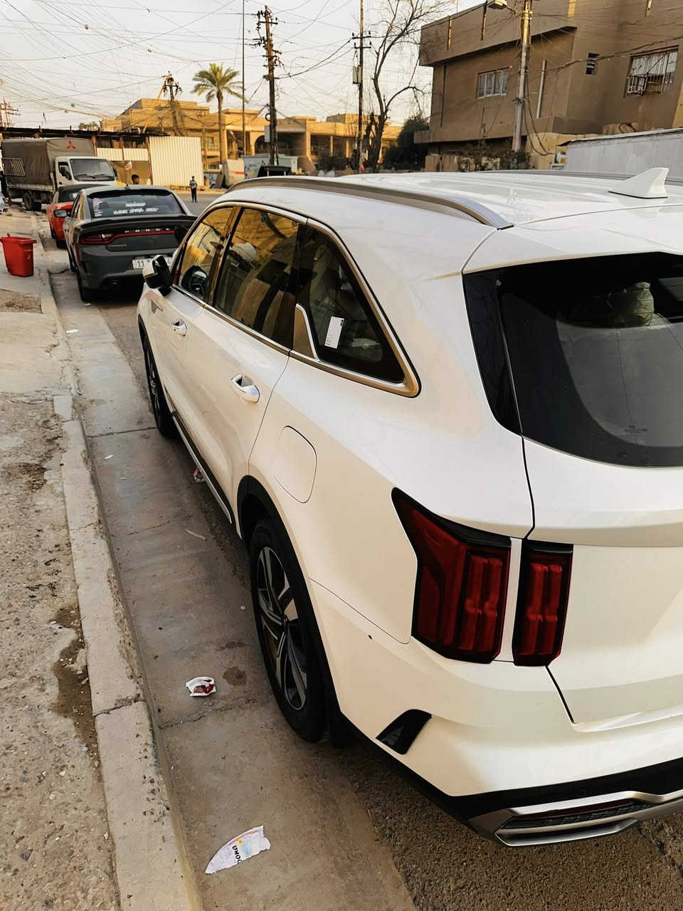 السلام عليكم
كيا سورنتو موديل2021 خليجي بوضع الوكالة
السيارة ماشيه 36 الف كيلو متر حقيقي
السيارة خليجية جديدة لوك بيها فقط بارد كد شبر بلباب الخلفي والسيارة مكفولة كفاله عامة كير ومحرك وبعدها 
السعر 272 وبيها مجال جدا بسيط  

الرقم ***********
