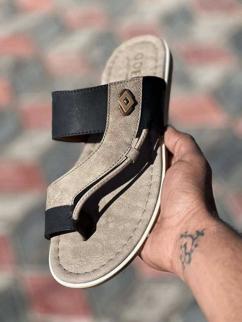 جديد /ازياء حمودي ماركة 

شحاطة رجالي طبي 
  
40,41,42,43,44
  

‎ماركة فاخر الصُنع ذات  

‎جودة عالية جداً وتصميم عصري يمتاز بالراحة اثناء الاستخدام 

‎متوفر  كما موضح بالصور

————————
العنوان المحل :الصويرة شارع النجمة/ مقابل مجمع العائلة 

‎‏‎
التواصل على الخاص آو مراسلة على واتساب  او الاتصال على الرقم 
***********
— في ‏الصويرة شارع النجمه‏.
