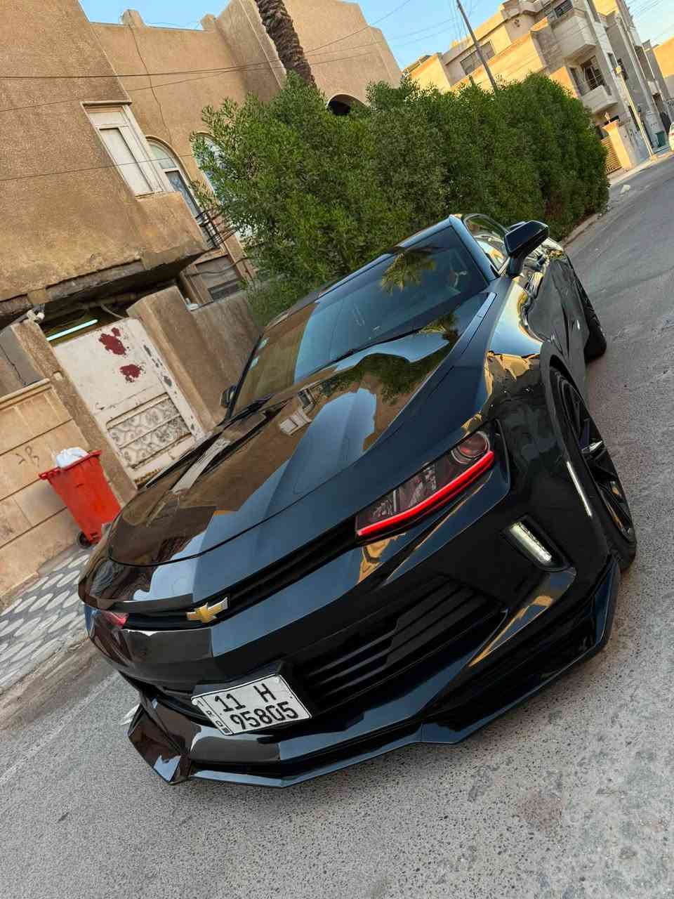 شون الغوالي
من انضف الكماروات الي راح شوفها 
للبيع كمارو RS 2018 V6  فول عدا الفتحة وارد امريكي ضرر نص قطعة صبغ فقط (نص الجاملغ الخلفي ) وبيها بارد على كد جف الايد 
بدون دواخل بدووون ايرررباك ماشية 55
بجم كبس
داخل السيارة جداً نضيف 
تخم تاير جديد 
باتري جديد 
ملاحضة سيارة نص قطعة فقط لتقارنها بلمهجومات 
رقم بغداد تحويل ثاني يوم 
سيارة نضيفة ومصروف عليها
الاضافات..
داخل جلد لونين احمر واسود 
شفتات ستيرن رياضي 
سبايدر ناصي
لحيةZL1
شفقةZL1i
ويل حجم عشرين ZL1
عليها برمجة 
كزوز مرتب وصوت رعب
عليها اورجنل متغير ع التلفون 
لدات بيض
العنوان 
بغداد / زيونة 
السعر 133 وبيها مجال بسيط 
***********
