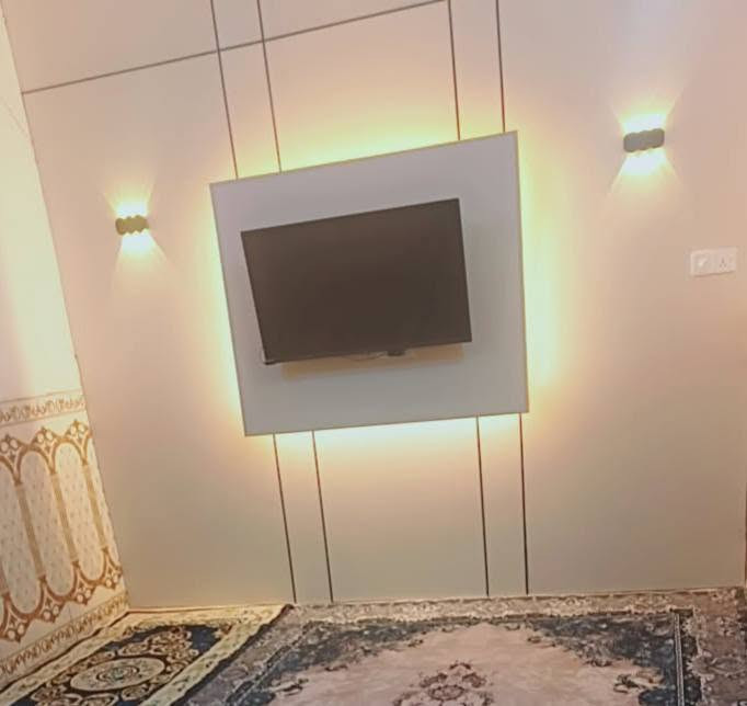 ‏ديكورات
‏_جبس بورد _ وصبغ داخلي وخارجي
‏_تغليف جدران
‏_سقوف ثانويه 
‏_بديل الرخام
‏_ بديل الخشب
‏للاتصال(محمد)(***********) متوفر واتساب
ديكورات محمد عماد الزبيدي 
محمد عماد 
@إشارة
