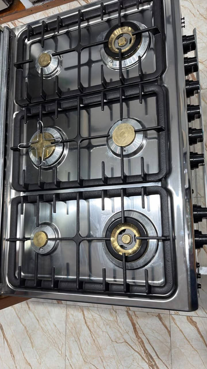 عروض على طباخ مصري  6 مشاعل يتحمل الطبخ المكثف
السعر 550ألف فقط  👇 المواصفات 👇
ماركة يونير صناعة مصري
✅ ضمان 10 سنوات مع خدمة صيانة موقعية
🚛 خدمة التوصيل مجانا  ( نفس اليوم )
__________________________________
نضام بوري قياس 60 × 90 
صناعة مصري
يحتوي على مقبضين للفرن
تكدر تتحكم بالفرن الفوك و الجوة
يحتوي على جداحة و شواية و مصباح
يحتوي على سيباية ثقيل و شواية دجاج و صينية
ستانلس ستيل بالكامل
طباخ مضبوط و مرتب
وعلى الفحص يوصلك الطباخ تفحصة كامل

ارسل عنوانك و رقمك على الواتساب
________________________________

🟡  الموقع: بغداد - كرادة خارج تقاطع المسبح
للاستفسار / ***********
#ايطالي #طباخ #مصري
__________________________________
🕘 ساعات العمل: من 8 صباحا حتى 4 مساءً.
يوم الجمعة عطلة
__________________________________
✅📞 للطلب والاستفسار: ***********
#الكرادة ه #يونيون_اير 

_________________________________
