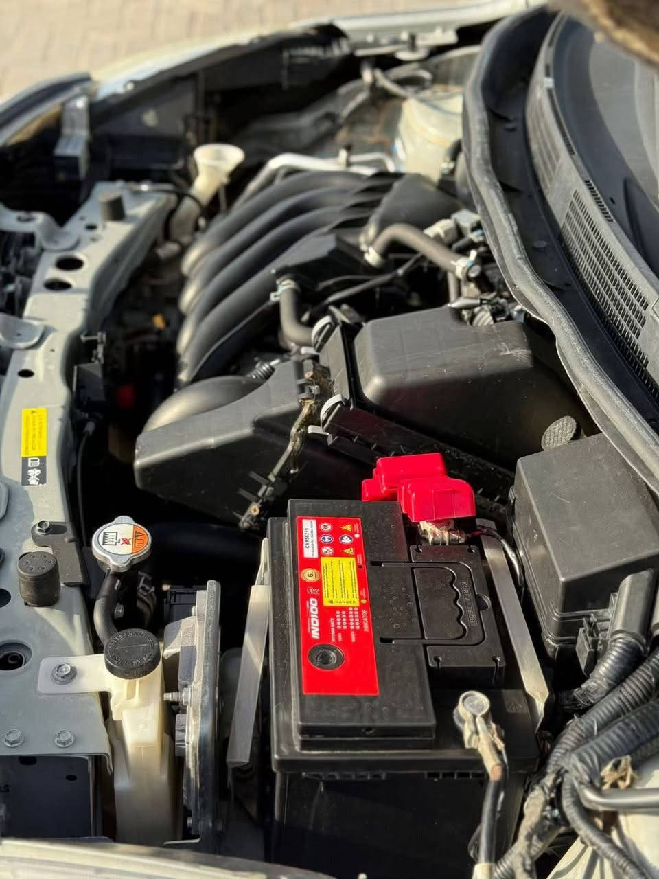 السلام عليكم 
نيسان سني 2023
بعدها ع وضع الشركه 
ماشيه 50 km
 فوول مواصفات 
بصمه مري شفط 
تبريد بيانو شاشه كار بلي
جام كهرباء اشاير مري 
وبعد بيها مواصفات 
سياره كلش جديده 
رقم اربيل باسمي 
سنويه وهزه ورقم جديد
مكفوله بيها فقط جاملغ خلفي صبغ وبيها بارد كد شبر شرط السونار 
مكاني بغداد  السعر 108$
شراي اتصل ***********
