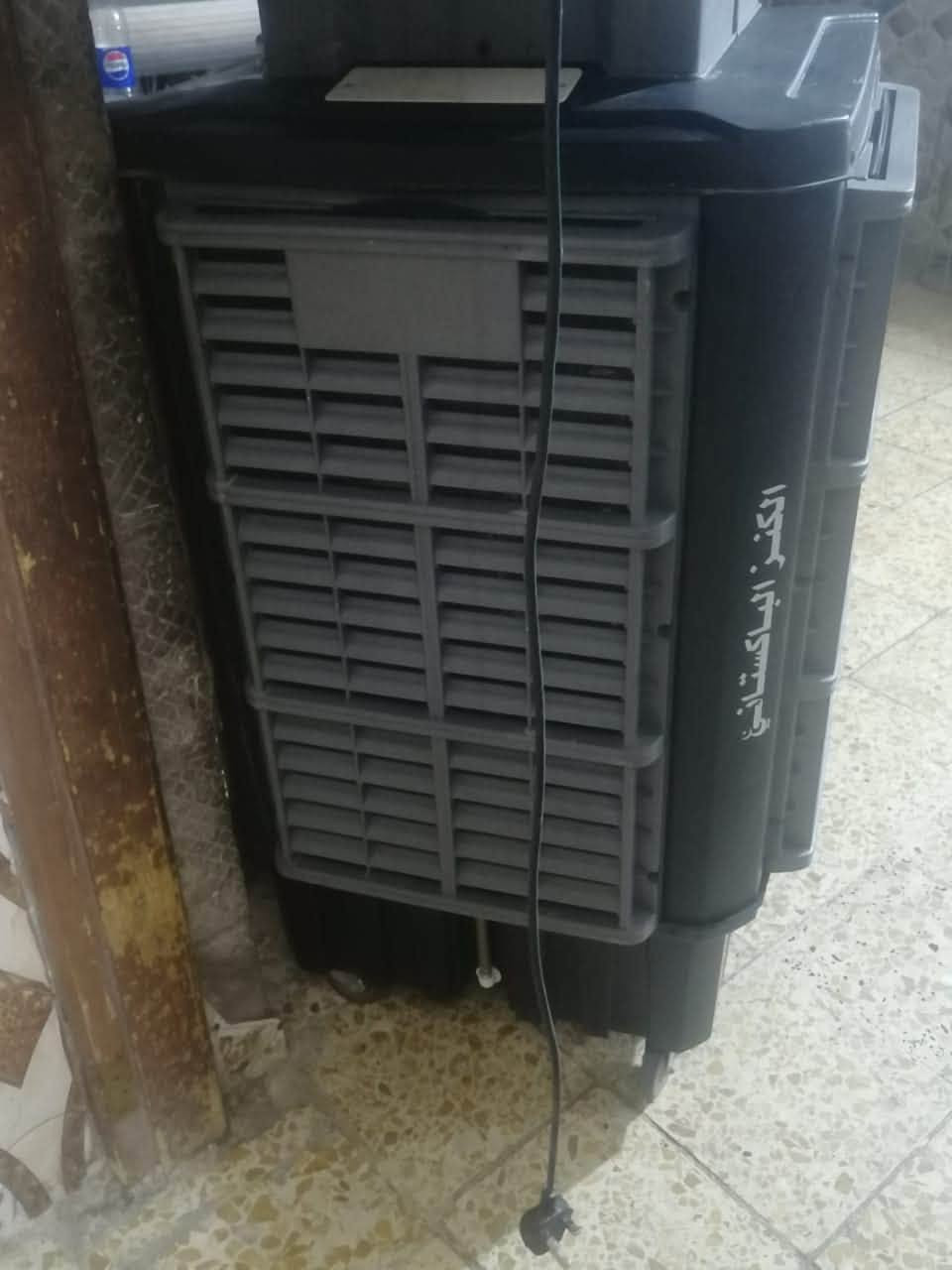 مبرده كنز بكستاني ستعمل موسم واحد
225 ألف ***********
