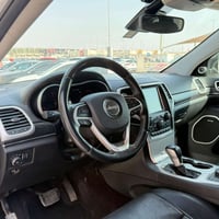 جراند شيروكي • مواصفات امريكية • الشارقة