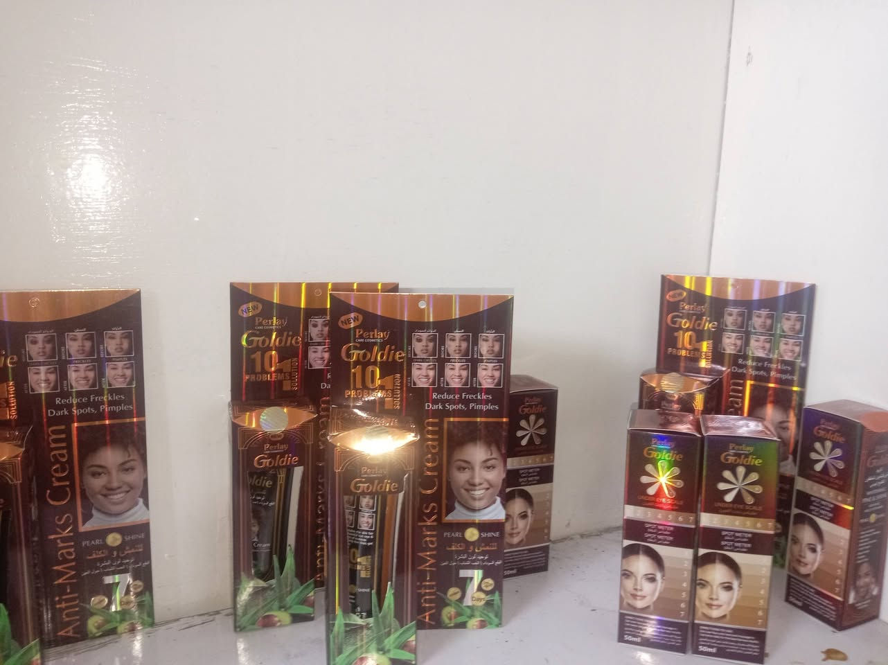 بنات تصفية كوزمتك ولله بارلي الذهبي ممتازة ١٥ قطعه ب٤٠ تنباع جنة بل محل الوحده ب٦ بس سالي علا بارلي ذهبي عنايه ذني بياض  مابيها كول ضرر اني استخدمها ولله العضيم صفيت محل ماعندي توصيل


**إذا كنت صاحب هذا الإعلان وتريد حذفه لأي سبب، رجاءا أرسل رسالة إلى الدعم الفني**