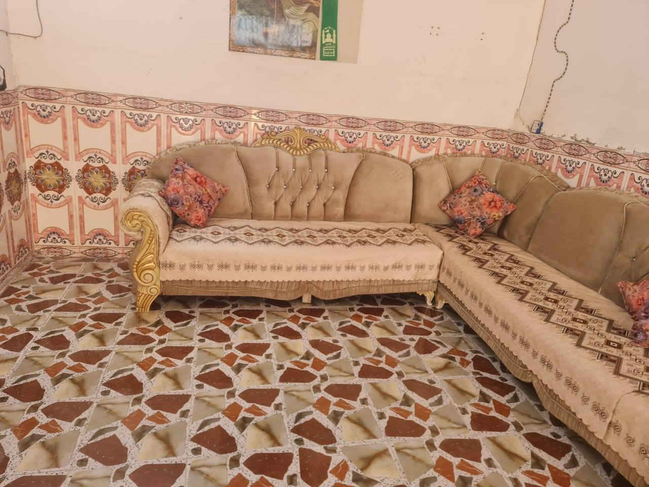 ديوان 11مقعد تسكام بلوك اسود اي ضرر ما بي اسعر 350 وبي مجال العنوان نجف براكيه الستفسار ***********
