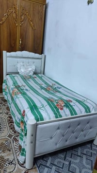 جرباية • طبلات • غرفة نوم