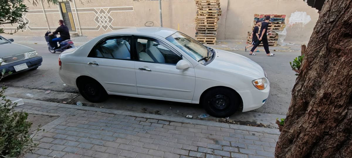 كيا سبكترا ٢٠٠٧ رقم بغداد بسمي تحويل ثاني يوم حادثها جاملغ خلفي وارد امريكي وبيها تكحيلات ابيع حزام محرك ٢٠٠٠
السعر ٨٥ وبيها مجال قليل
المكان كربلاء ***********
