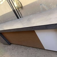 ميز  طول 230 *  عرض 73  *  ارتفاع 110  بغداد للتواصل 07737840663