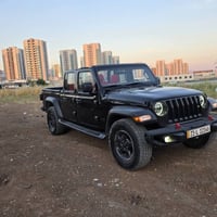 جيب كلاديتور • V6 • ٤٨٠٠٠