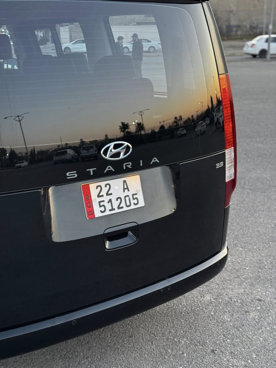 ستاريا 2023 بدون صبغ 6 سلندر گير محرك مكفول
مكان سيارة اربيل 
سعر 318 ورقة مجال بس حق الجية 
للمعلومات واتساب ***********
