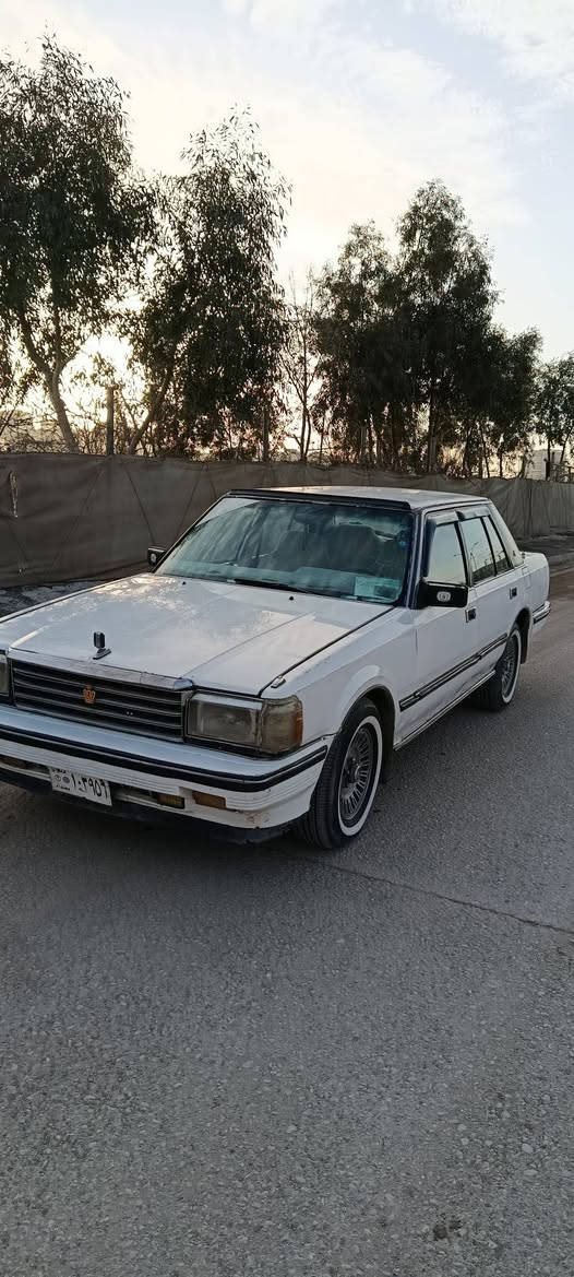 سۆپەر ١٩٨٥
ئارمی پلاستیک سلیمانی 
گێڕو مەکینەی ئەرنەبی ٢٥٠٠ 
چوار جام کارەبا 
قوفل مەرکەزی 
کارەبای و هەموی بەشەرت 
تایەی تازە
سعری ٢٠ 
ژم.*********** السليمانية, العراق
