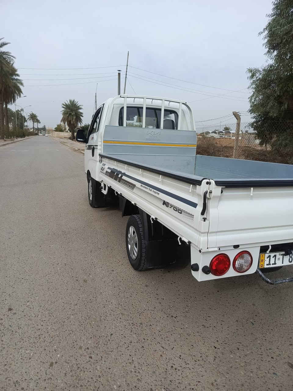 السلام عليكم للبيع كيه 2025 مكفوله كفاله عامه ماشيه 8776الاف ام ضمان سياره حيل جديده رقم بغداد  مدوشمه كشنات سياره جاهزه ماناقصهة اي شي للاستفسار رقم ***********المكان بغداد المدائن
