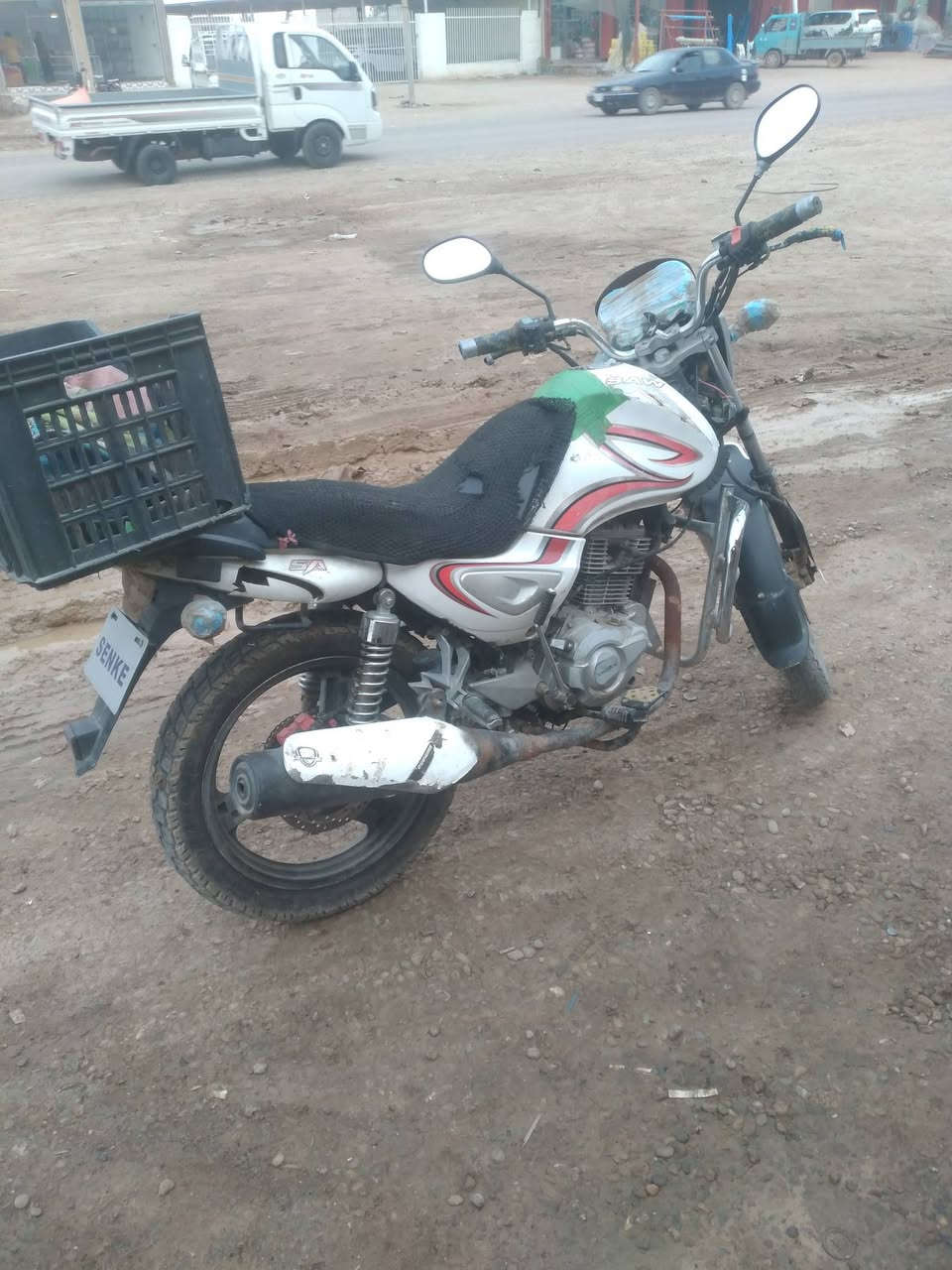 آسلام عليكم
للبيع موطور سنكي مديل 2015 تايرات جدد دبلات جدد كامل مكمل السعر 500 اوبي مجال 
***********
