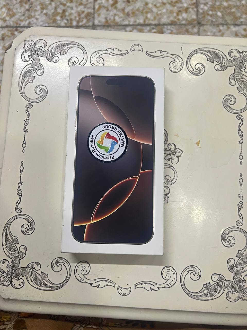آيفون16برو ماكس
ذاكرة 256
بطارية 98
عدد دورات 247
ملحقات كاملة 
جهاز نضيف او اخو الجديد
للتواصل فقط واتساب+964 773 057 0900
سعر 1650 بي مجال بسيط حق الجيه
