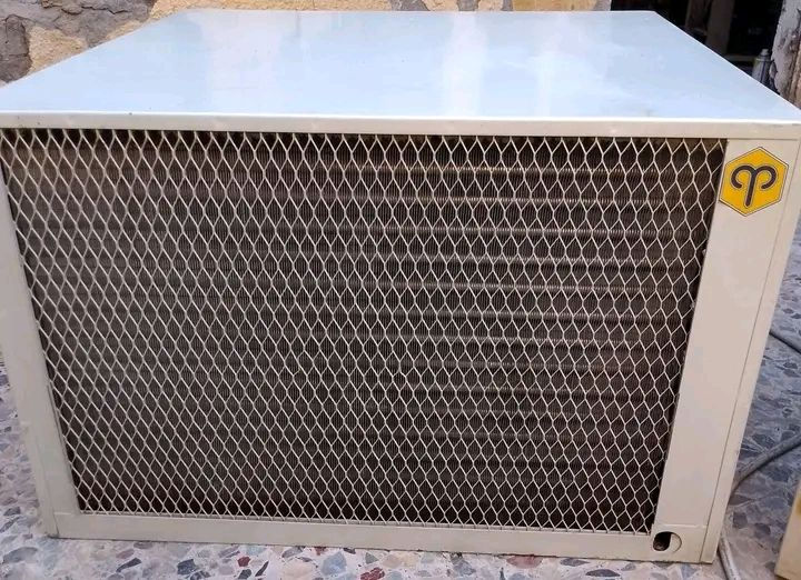 مكيف جبسون الامريكي الاصلي 
الحجم طنين 
نسبة نظافة 99 بالمية 
شغال وتبريدة ثلج 
قرصة شركة أبد ما داخل تصليح 
تاخذه شرط الشغل مع ضمان 
العنوان بغداد الكمالية شارع الاصفر 
***********
بسعر جدا مناسب
