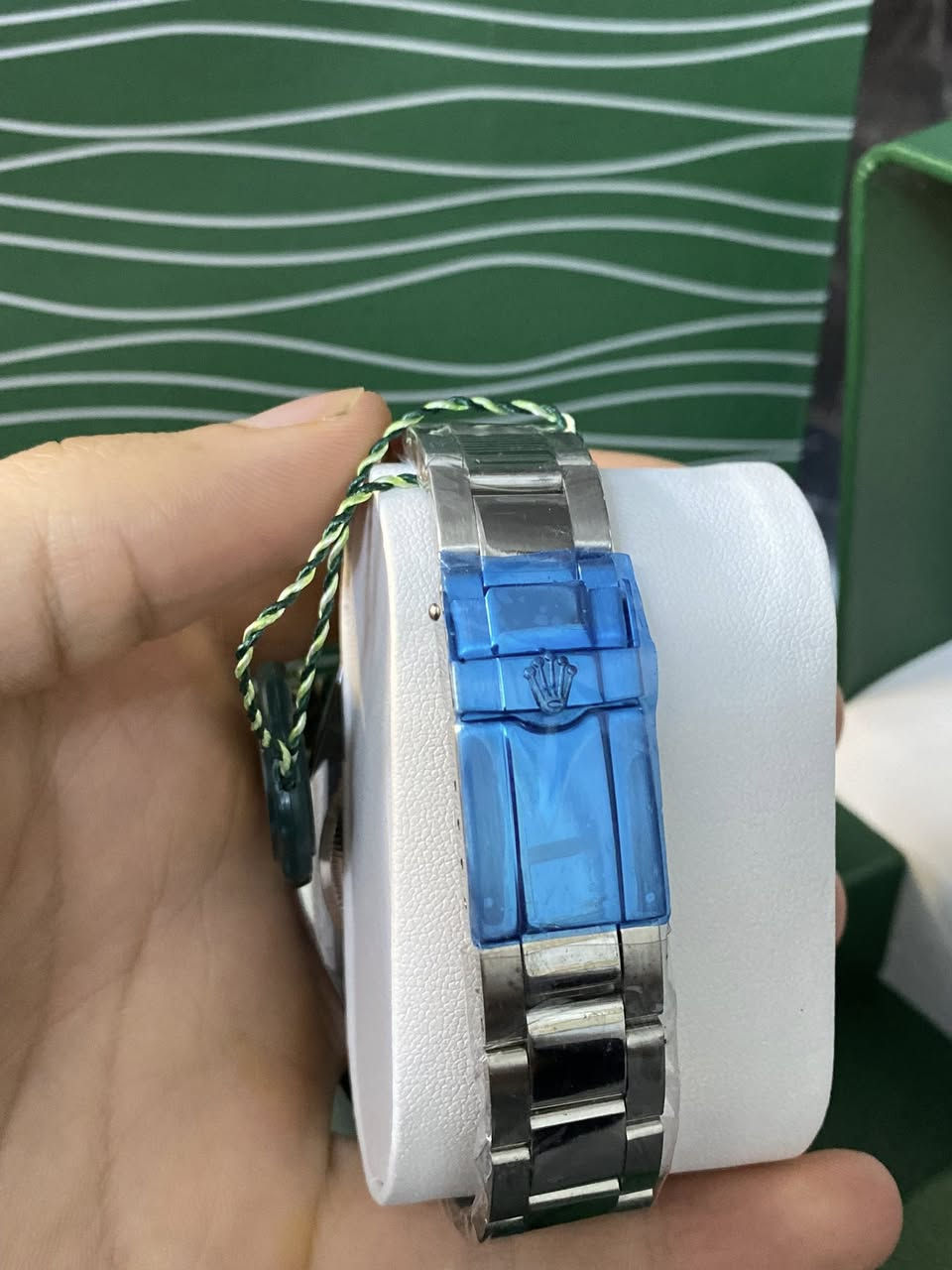 رولكس ماستر مع البكج الخاص بيها


**إذا كنت صاحب هذا الإعلان وتريد حذفه لأي سبب، رجاءا أرسل رسالة إلى الدعم الفني**