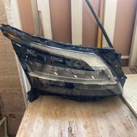 للبيع جهة الايمن بي تصليح كلش بسيط اصلي ‭0783 710 0860‬ بي واتساب