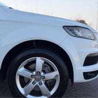 اودي Q7 S-line • ٢٠١٣ • ٦ سلندر