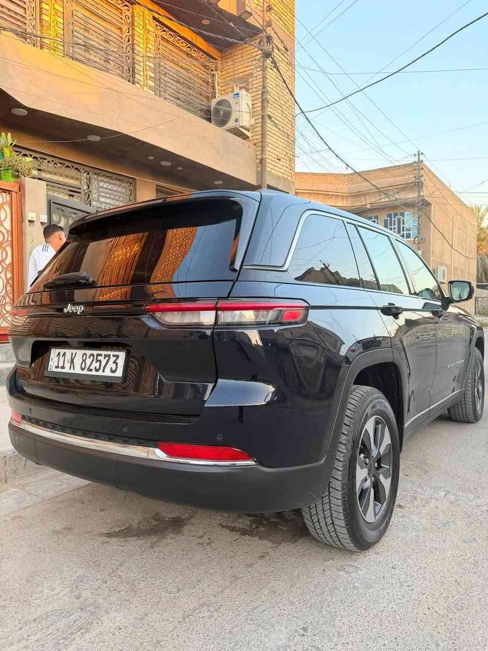 السلام عليكم…👨‍⚖️
للبيع Jeep
موديل2024
فول مواصفات✅
بانوراما✅
كُشنات،تدفئة،تبريد قطعتين ✅
حساسات امامي ،خلفي وجانبي ✅
نقطة عمياء✅
بريك ذاتي✅
جنطة كهربا ✅
باقي المواصات المعروفة✅
وارد امريكي ✅
الضرر..مكان الرقم الخلفي فقط شبر 
الدعامية الخلفية سليمة ✅
مكان السيارة..بغداد
الهاتف/***********
السعر/٣٢٥$
