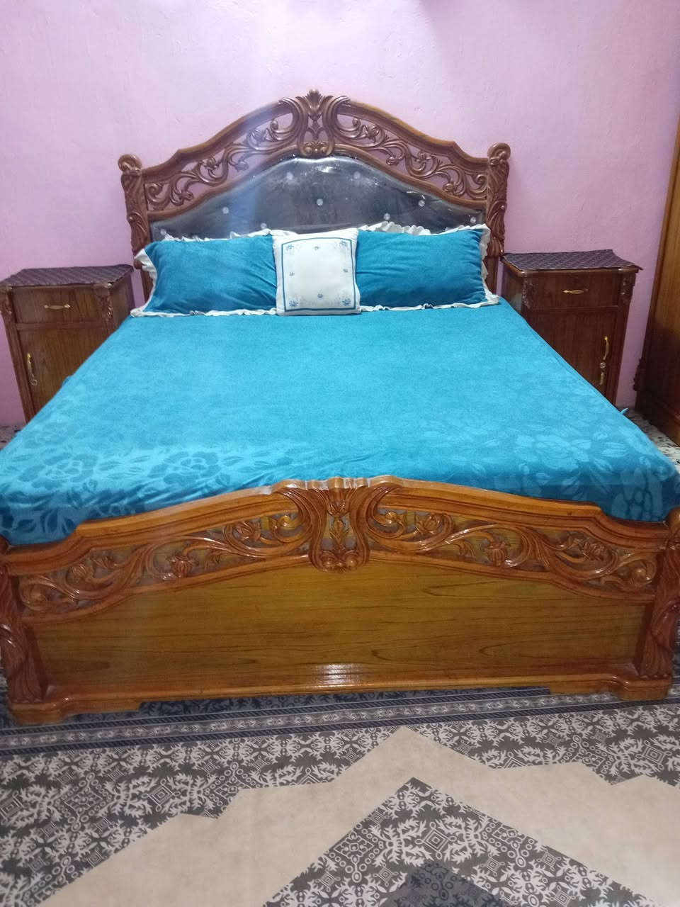 غرفه عراقيه تفصال بعدها جديده  هذا رقم اللي يريد خابرني على الواتساب ويتدلل  ***********
