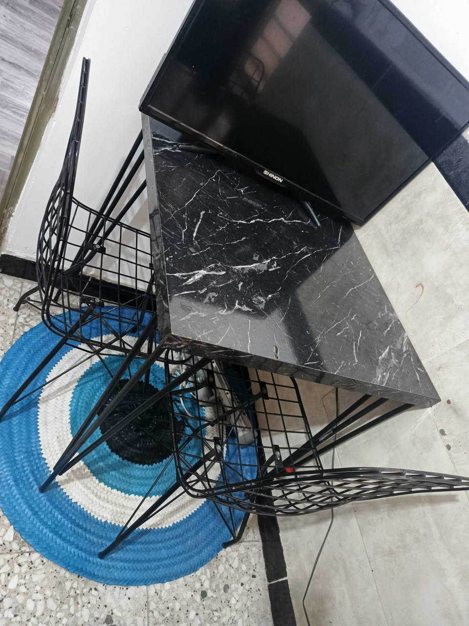 اغراض للبيع بغداد كفاءات السيديه
تلفزيون ٤٣ نطيف وجديد ومابي اي خلل ب١٠٠ 
ميز و٤كراسي بعد كرسين ماصورتهن نطيف مابي خلل ب٧٥ 
تلفزيون ثاني الموجود ع ميز حجم ٣٢ ب٥٠ 
مغسله جديدة هيه وخلاطها ب١٠٠ ماركه فيترا 
مجمده كيلون حجم صغير تجميدها فول ب١٠٠


**إذا كنت صاحب هذا الإعلان وتريد حذفه لأي سبب، رجاءا أرسل رسالة إلى الدعم الفني**