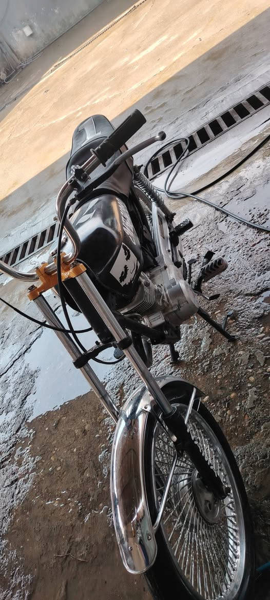 تايكر20مكينه خرسه تحريكه ومعدل الدراجه نضيفه السعر 280وبي مجال مكاني حي السماح رقم ***********
