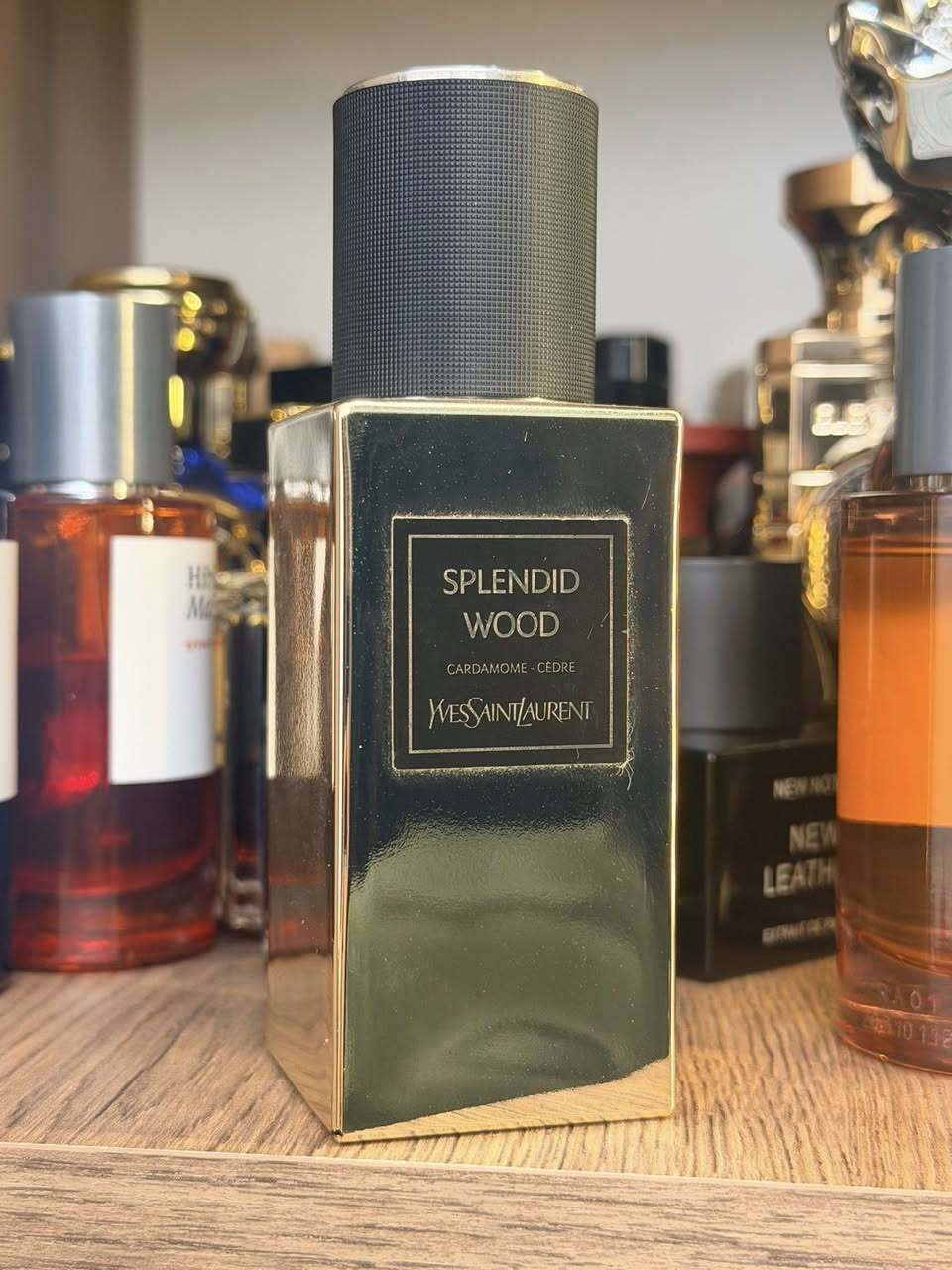Sleek Suede Yves Saint Laurent
مستعمل رشات 
بدون باكيت
اصدار 2017
130$

Splendid Wood (Le Vestiaire des Parfums) Yves Saint Laurent
مستعمل رشات 
بدون باكيت
اصدار 2017
130$


**إذا كنت صاحب هذا الإعلان وتريد حذفه لأي سبب، رجاءا أرسل رسالة إلى الدعم الفني**