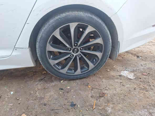 سلام عليكم
تخم ويل كب  حجم ١٨مع تتخم تاير جديد  السعر ٣٥٠ او بي مجال 

مكانة الديوانية قضاء المهناوية

***********
