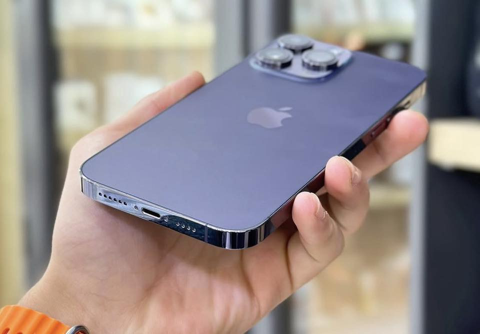 جهاز ١٤ ابرو ماكس للبيع ذاكرة ٢٥٦ جهاز نضيف ١٠٠ بل ١٠٠ الحاب يتواصل متواجد وات ساب علة هاذا الرقم ***********
والي أيريد يتصل علة هاذا الرقم ***********
