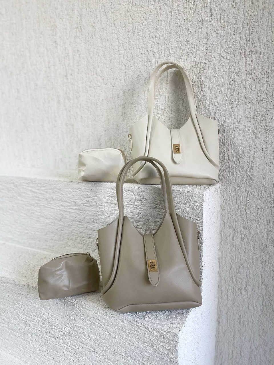 عيد الام قرب ومحتاره شنو تجيبين هدية للوالدة 🤔
وفرنالكم احلى الموديلات والوان مميزة وحلوة 😍🔥
باقي من كل لون قطعة وحدة 
السعر بلاش 10.000 فقط 🔥
اذا تاخذين 2 يصير التوصيل مجاني لمجمع بسماية 

مجمع A الف
مجمع B الفين
كل محافظات العراق 5 الاف


**إذا كنت صاحب هذا الإعلان وتريد حذفه لأي سبب، رجاءا أرسل رسالة إلى الدعم الفني**