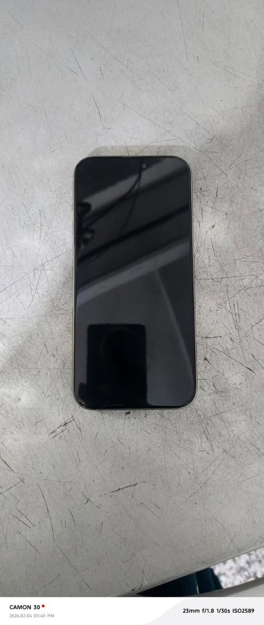 السلام عليكم عندي ايفون 16برور ماكس بطاريته (99)عدد الدورات160جهاز نضيف شرط كلشي مامفتوح بيه ولاطاب تصليح 
عنواني الديوانية الاستفار ***********
