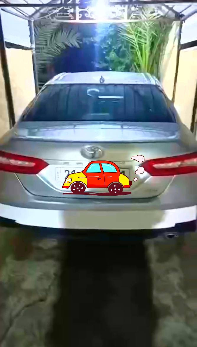 السلام عليكم 
كامري موديل 18 رقم سليمانيه فئه axall 
ماشيه 160
كفاله عامه شرط التحويل سنويه لل 2029
بصمه ابواب تشغيل حساسات خلفي امامي شاشه كامره زينون فول تحكم ستيرن وبعد بيها مواصفات 
لاستفسار الاتصال على الارقام 
***********
***********
