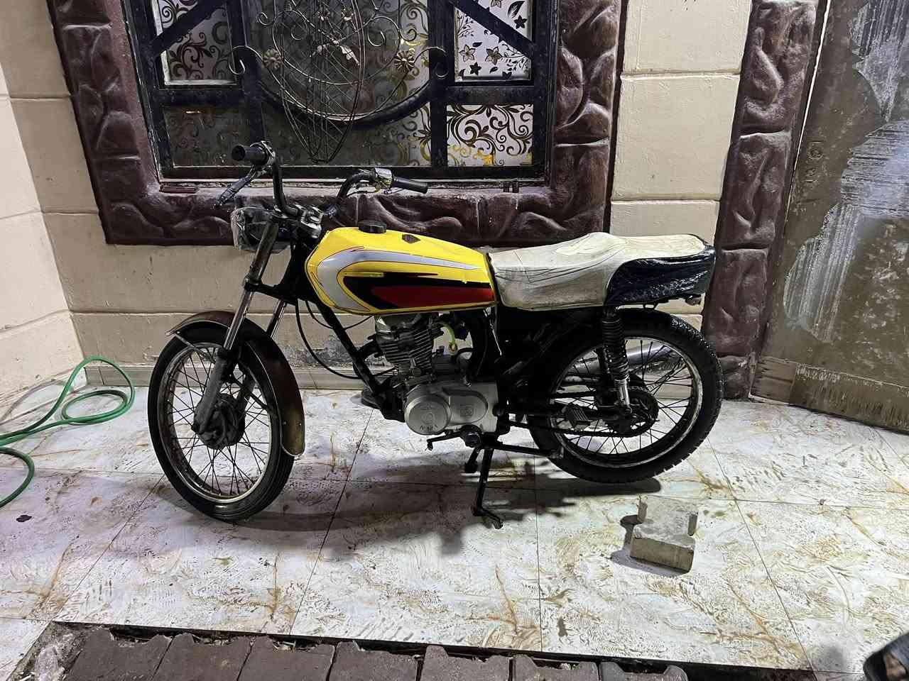 دراجه نامه ادوات دراجه بيها خيط بخار شلعه تخبل مكفوله من سرقه ٣٠٠وبيها مجال بصره ابو الخصيب***********
