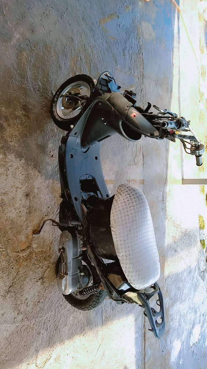 عنده هاي دراجه 200 وبيها مجال مكان واصل تقاطع حركه كفاءات  077
***********
