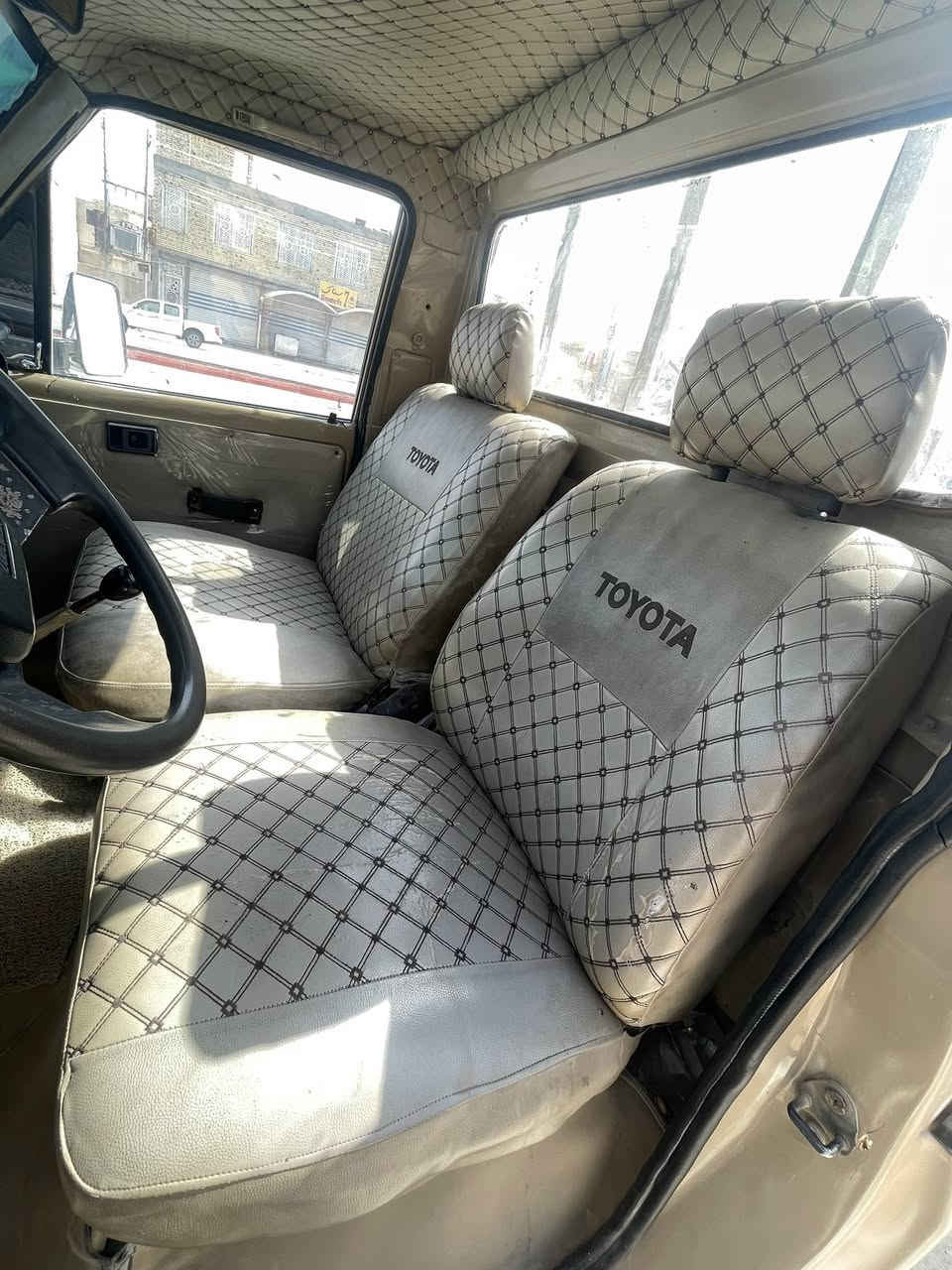 حوثيه موديل 87 للبيع رقم بغداد كير مكينه تبريد جاهزه السعر 58وبيها مجال مكان السياره ميسان ***********
